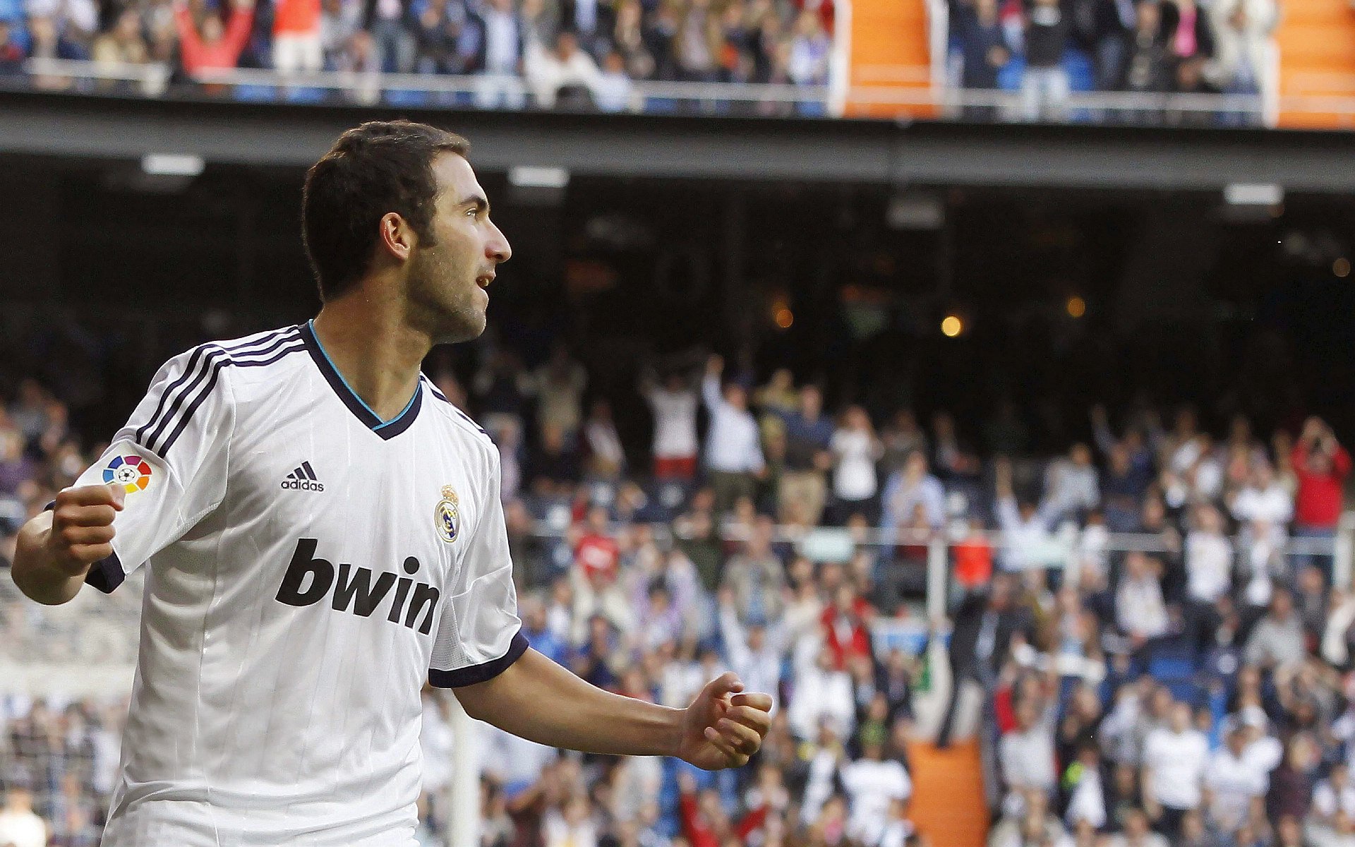 欧洲足球：英超、意甲、德甲激烈争夺，冠军天平再摇晃！，欧洲足球新闻英超